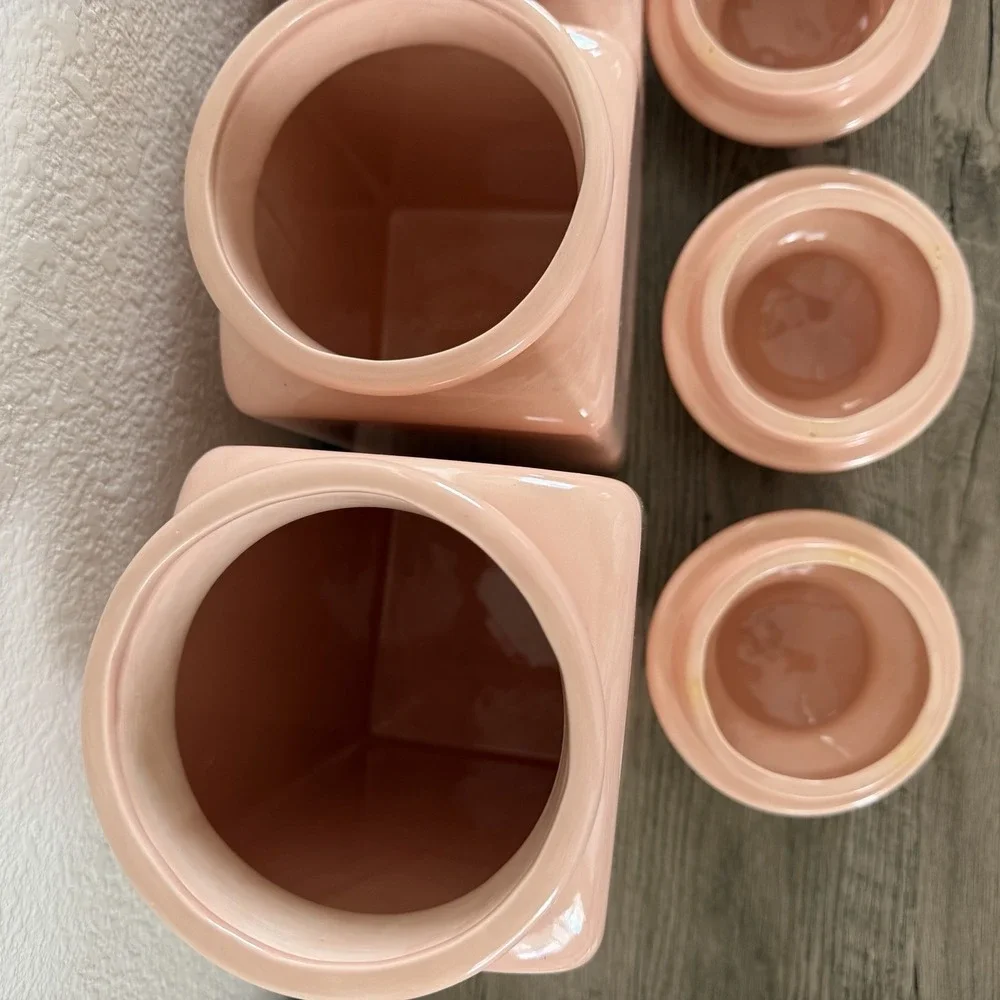 Set Of 4 Vintage MCM Salmon Pink Ceramic Glazed Canisters With Lids 80's? 90's?